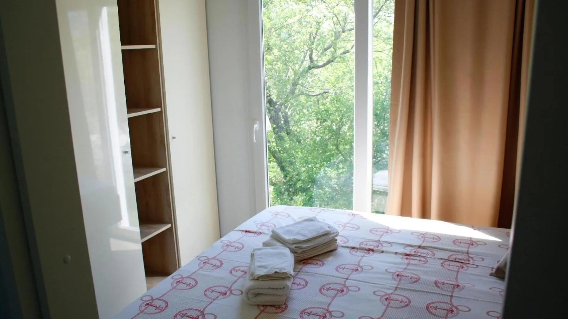 Mobilheime Queen Campagna 42 Klenovica Apartment