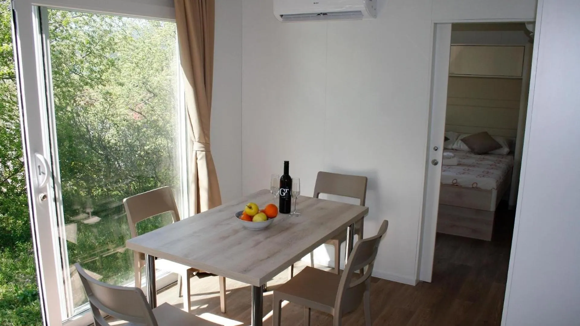 Apartment Mobilheime Queen Campagna 42 Klenovica